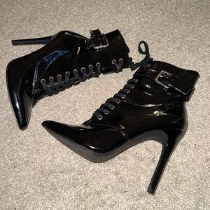 Black high heel Boots